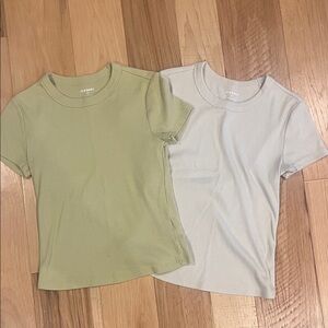 Old Navy Women's Short Sleeve snug fit Tee shirt top ribbed - Olive green & tan